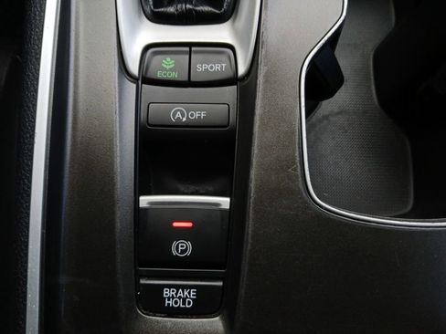 Used 2022 Honda Accord Sport image 10