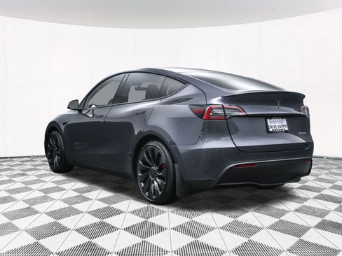 Used 2022 Tesla Model Y Performance image 34