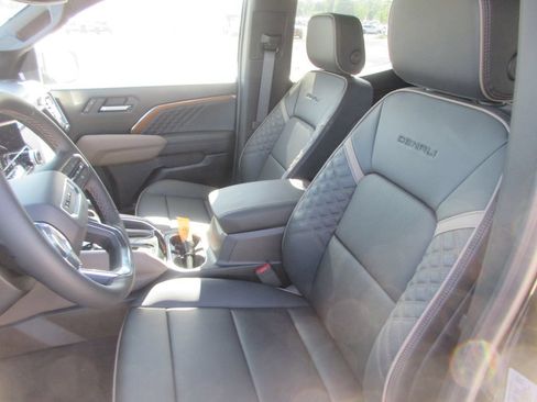 New 2026 GMC Canyon Denali AWD/4WD image 12