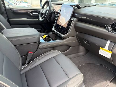 New 2026 GMC Yukon Elevation AWD/4WD image 22