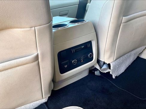 Used 2015 Ford Expedition Limited w/ Equipment Group 301A AWD/4WD image 34