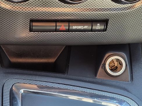 Used 2014 Dodge Challenger R/T image 23