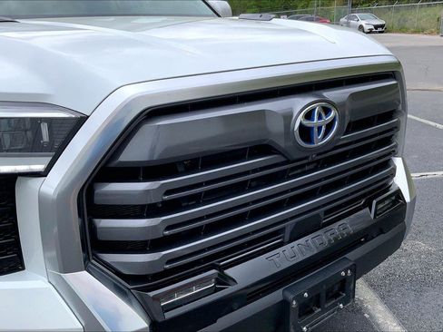 Used 2024 Toyota Tundra Limited AWD/4WD image 30