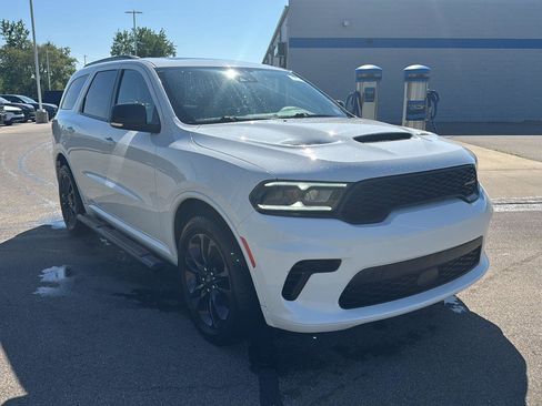 Used 2024 Dodge Durango GT AWD/4WD image 7