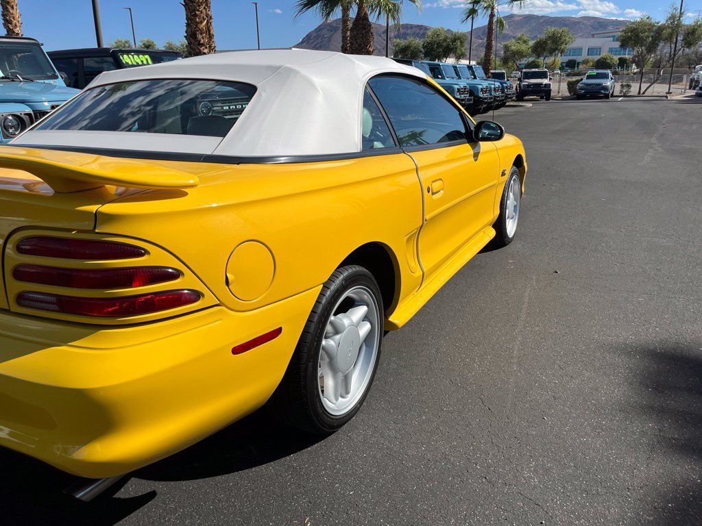 Used 1994 Ford Mustang GT RWD image 11
