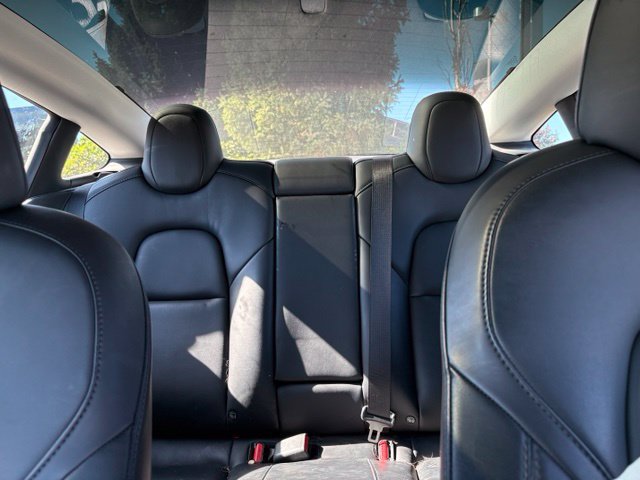 Used 2022 Tesla Model 3 Long Range AWD/4WD image 9