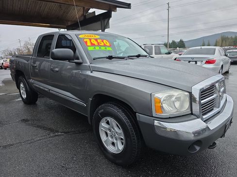 Used 2005 Dodge Dakota SLT image 9