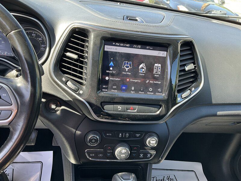 Used 2020 Jeep Cherokee Limited AWD/4WD image 29