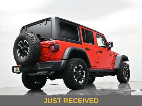 Used 2025 Jeep Wrangler Unlimited Rubicon 4xe w/ Safety Group AWD/4WD image 26