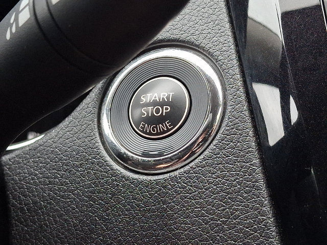 Used 2014 Nissan Rogue SV w/ SV Premium Package AWD/4WD image 23