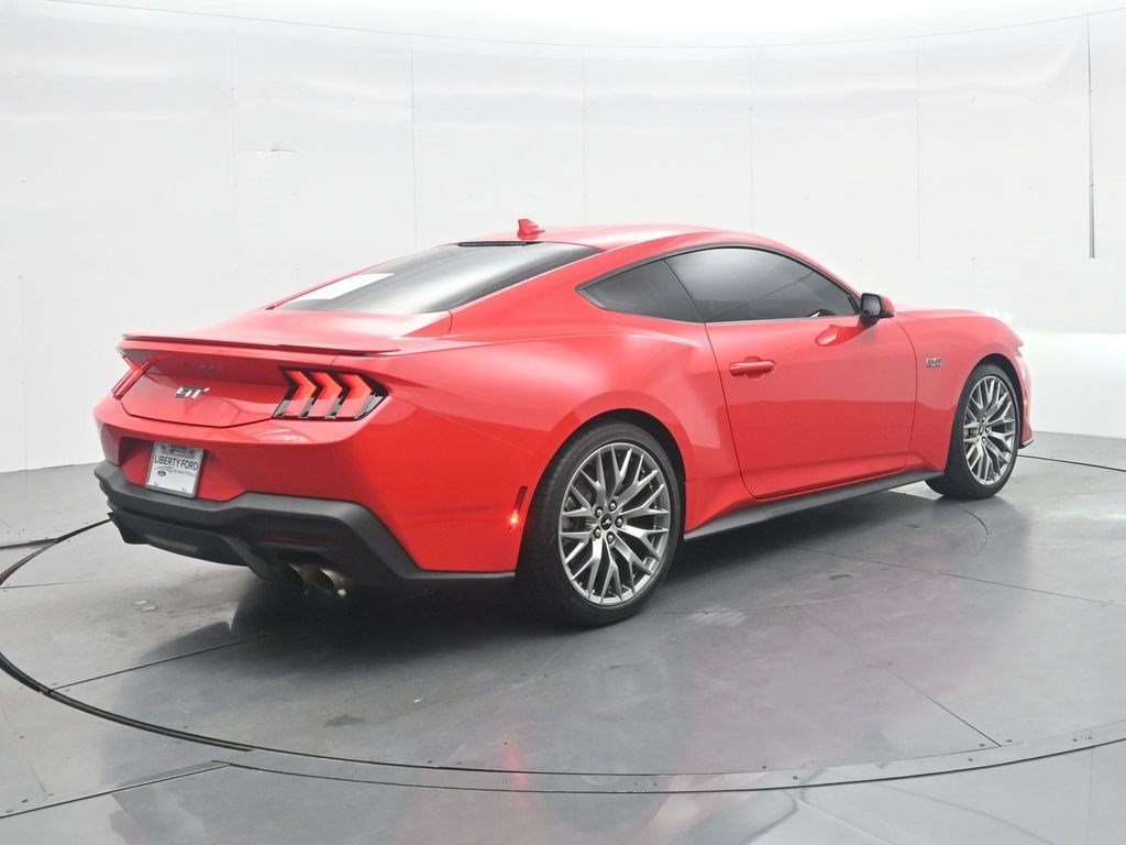Used 2026 Ford Mustang GT Premium RWD image 5