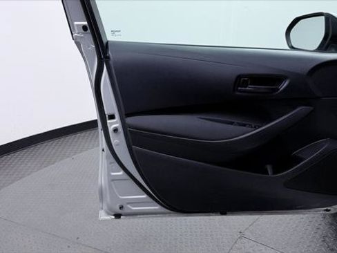 Used 2024 Toyota Corolla LE FWD image 13