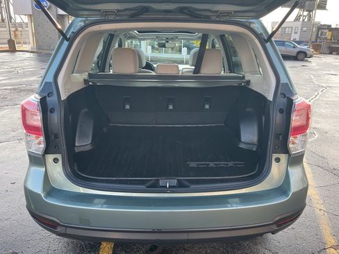 Used 2017 Subaru Forester 2.5i Premium w/ All-Weather Package image 21