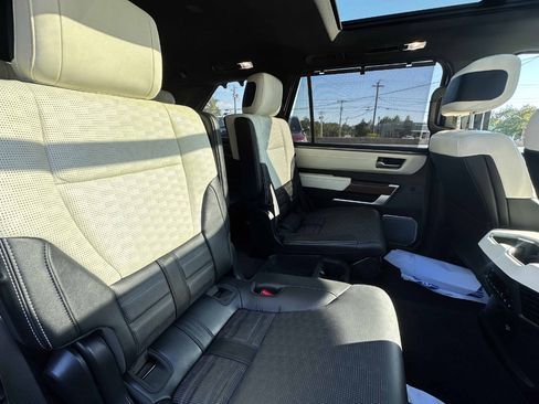 Used 2024 Toyota Sequoia Capstone image 27