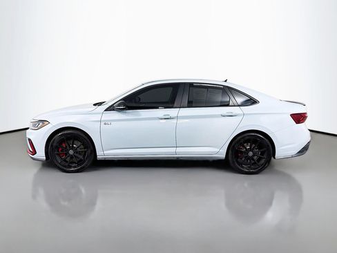 Used 2025 Volkswagen Jetta GLI Autobahn FWD image 9