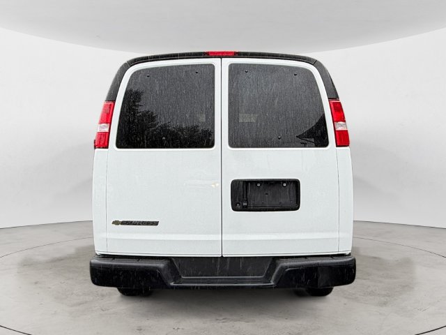 Used 2023 Chevrolet Express 3500 LS w/ Cold Climate Package RWD image 6