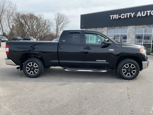 Used 2014 Toyota Tundra SR5 w/ SR5 Upgrade Package image 9