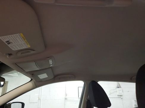 Used 2020 Nissan Rogue Sport S image 22