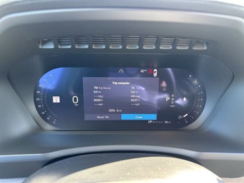 New 2026 Volvo XC90 B6 Plus w/ Protection Package Premier image 16