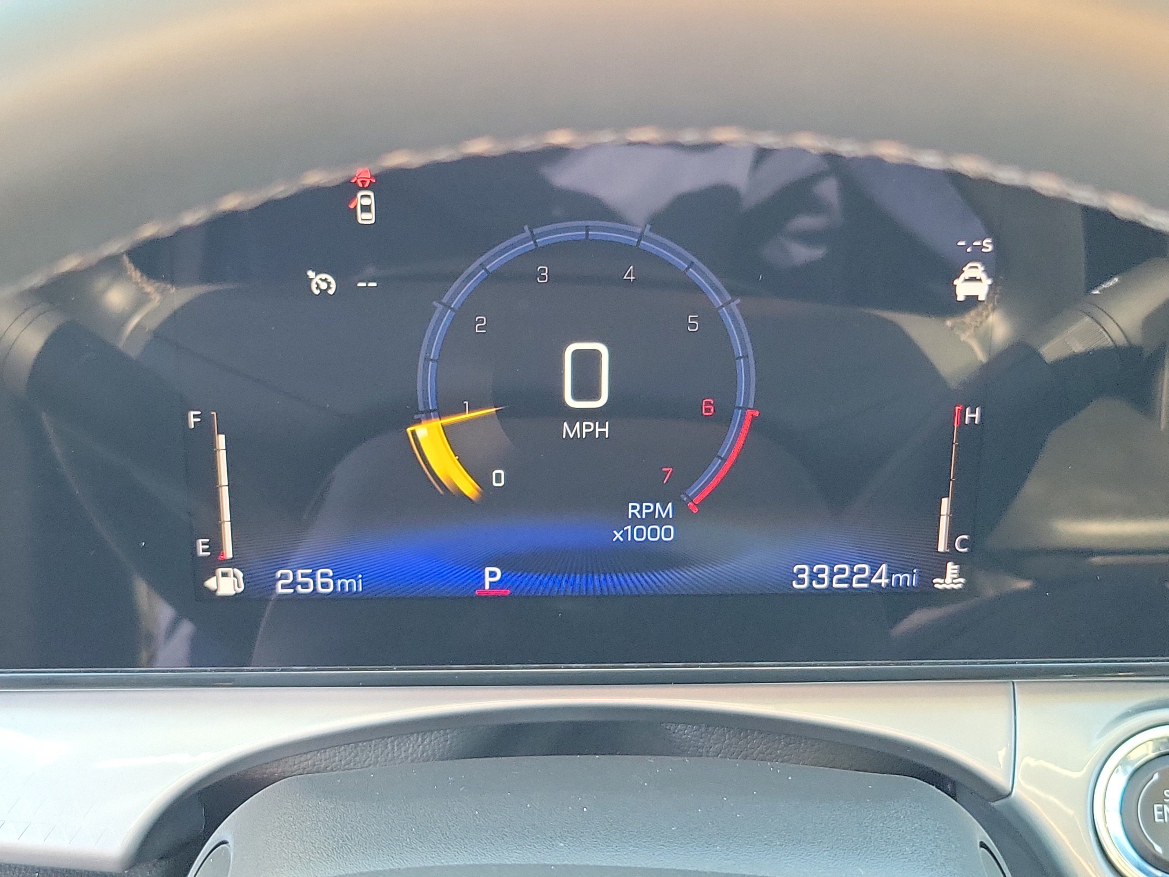 Used 2025 Chevrolet Trax LT w/ LT Convenience Package FWD image 23