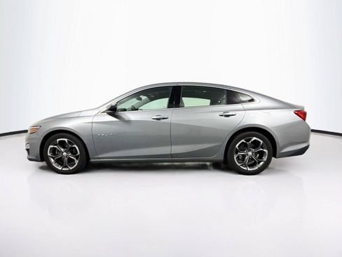 Used 2024 Chevrolet Malibu LT FWD image 2