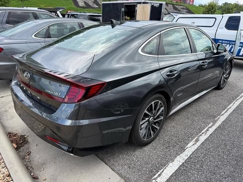 Used 2022 Hyundai Sonata Limited FWD image 4
