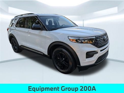 Used 2021 Ford Explorer XLT image 9