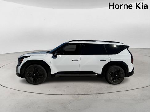 Certified 2026 Kia EV9 GT-Line image 6