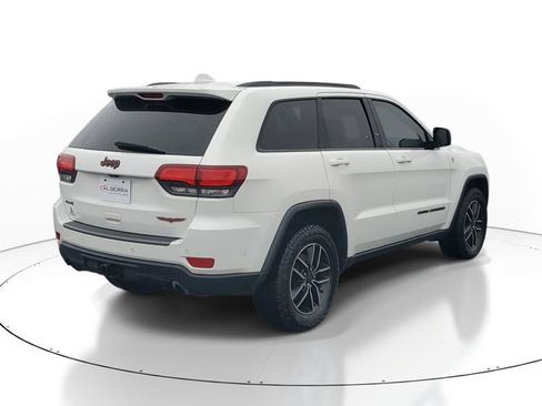 Used 2019 Jeep Grand Cherokee Trailhawk image 4