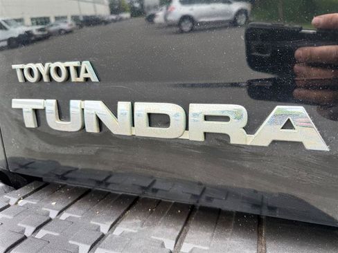 Used 2011 Toyota Tundra 4x4 Double Cab w/ Tow Pkg image 21