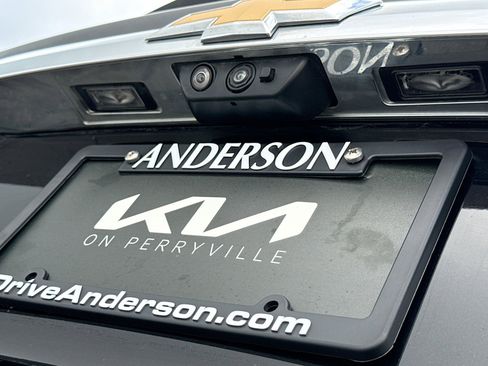 Used 2021 Chevrolet Traverse Premier AWD/4WD image 16