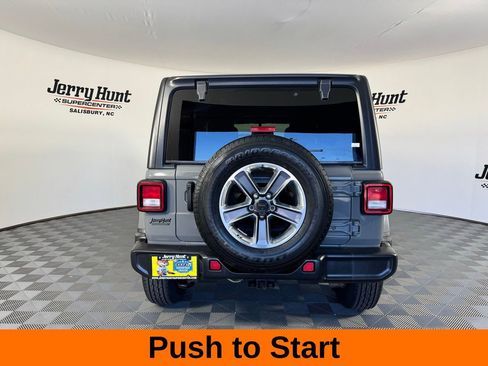 Used 2022 Jeep Wrangler Unlimited Sahara image 7