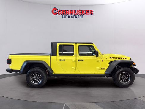 Certified 2024 Jeep Gladiator Mojave w/ Convenience Group image 2