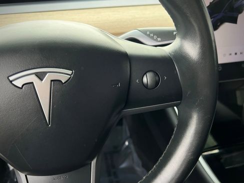 Used 2018 Tesla Model 3 Long Range image 35