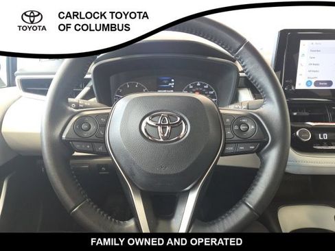 Used 2025 Toyota Corolla SE w/ Convenience Package FWD image 23