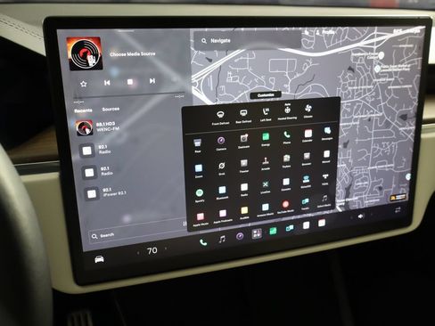 Used 2023 Tesla Model X AWD/4WD image 41