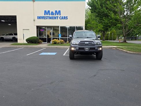 Used 2005 Toyota 4Runner Limited AWD/4WD image 59