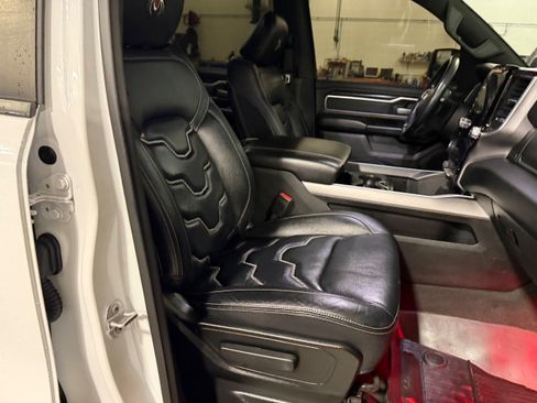 Used 2022 RAM 1500 Big Horn AWD/4WD image 10