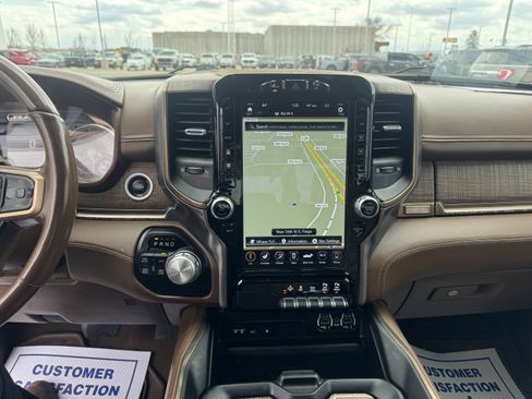 Used 2019 RAM 1500 Limited AWD/4WD image 12