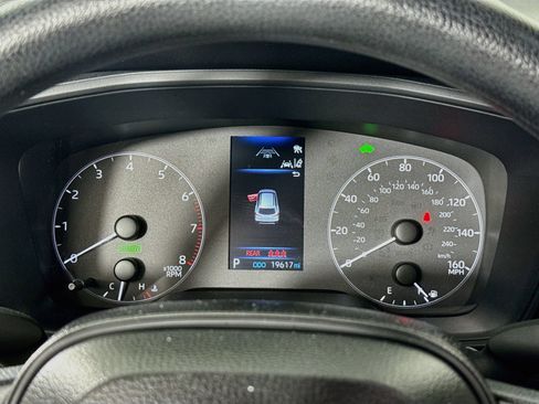 Used 2025 Toyota Corolla Cross AWD Hybrid image 14