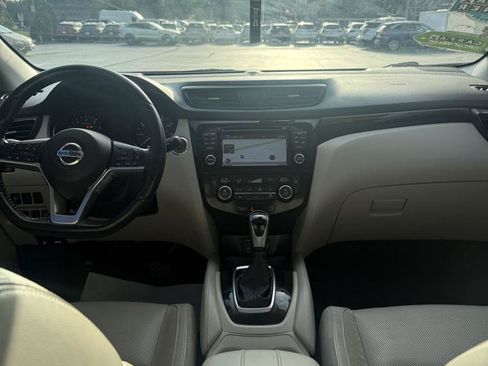 Used 2018 Nissan Rogue Sport SL w/ SL Premium Package AWD/4WD image 19