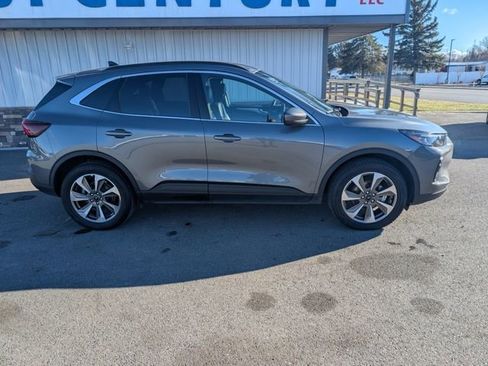 Used 2024 Ford Escape Platinum image 14