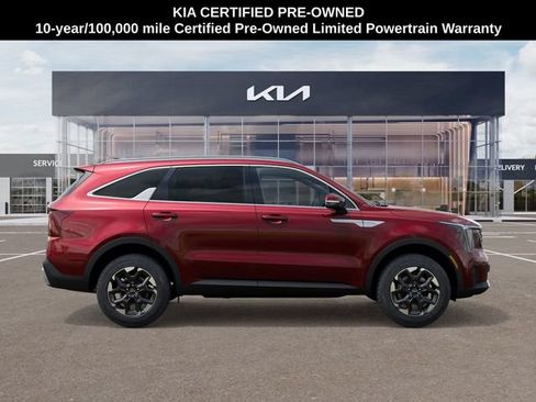 Certified 2025 Kia Sorento S AWD/4WD image 7