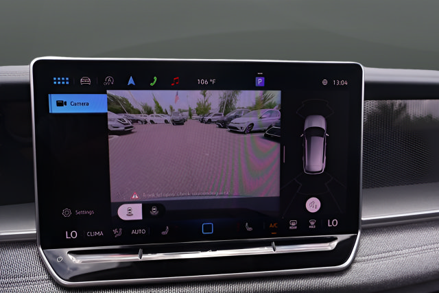 Certified 2025 Volkswagen Tiguan S AWD/4WD image 32