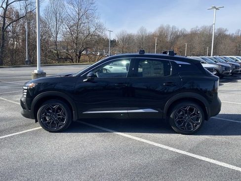 New 2026 Nissan Kicks SR w/ SR Premium Package image 4