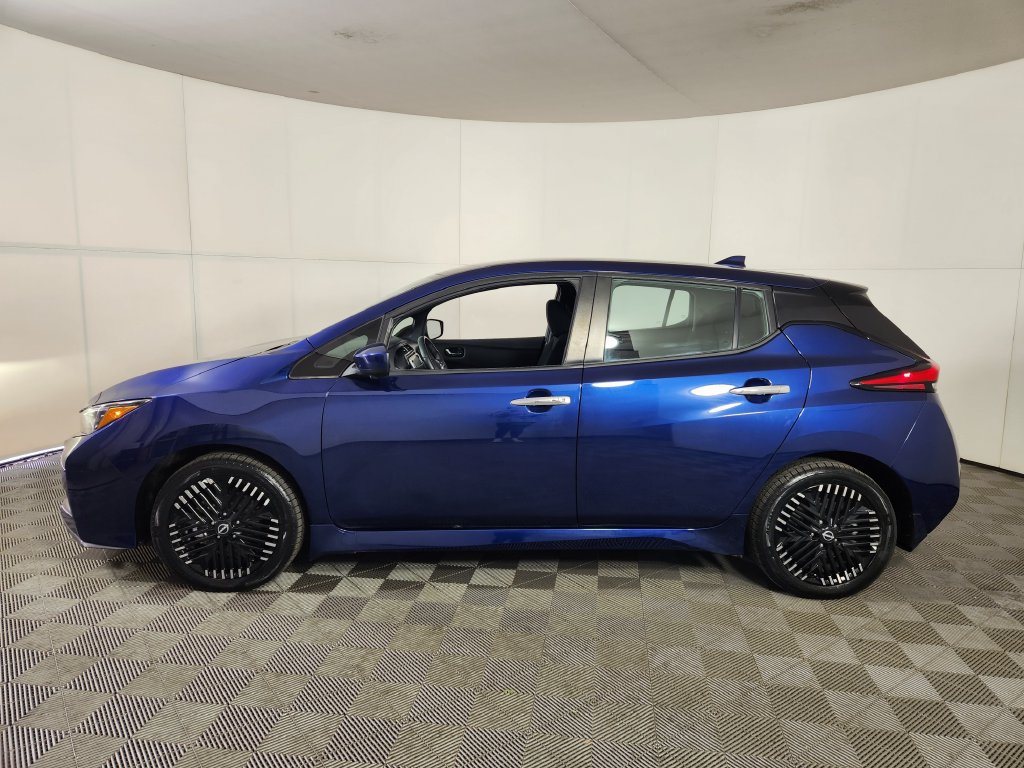 Used 2024 Nissan Leaf SV Plus FWD image 4