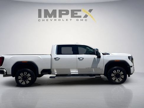 Used 2024 GMC Sierra 2500 Denali w/ Denali Reserve Package AWD/4WD image 6