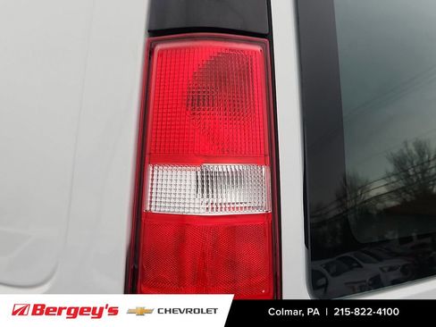 Used 2024 GMC Savana 2500 w/ Driver Convenience Package image 11