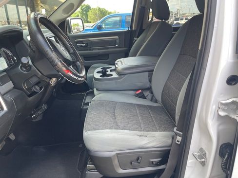 Used 2019 RAM 1500 Big Horn AWD/4WD image 7