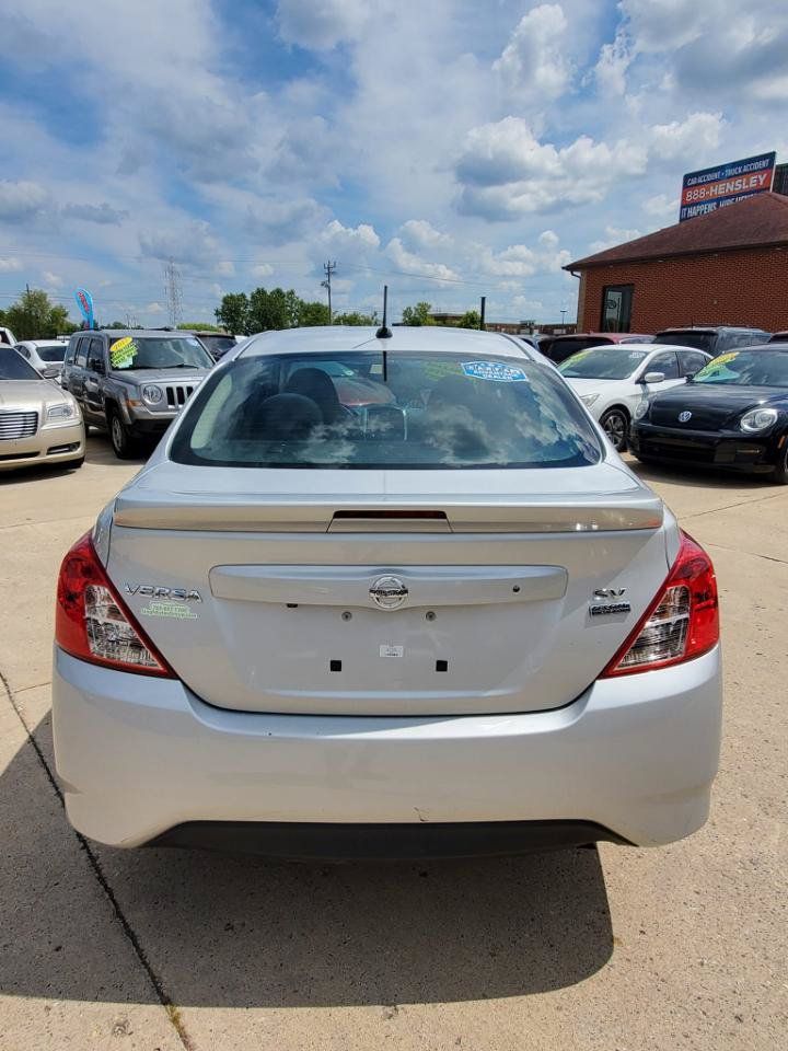 Used 2018 Nissan Versa SV w/ SV Special Edition Package FWD image 8